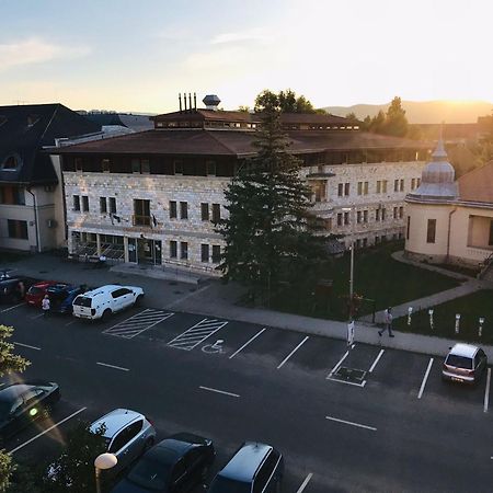 Centrum Apartman Sarospatak Exterior photo